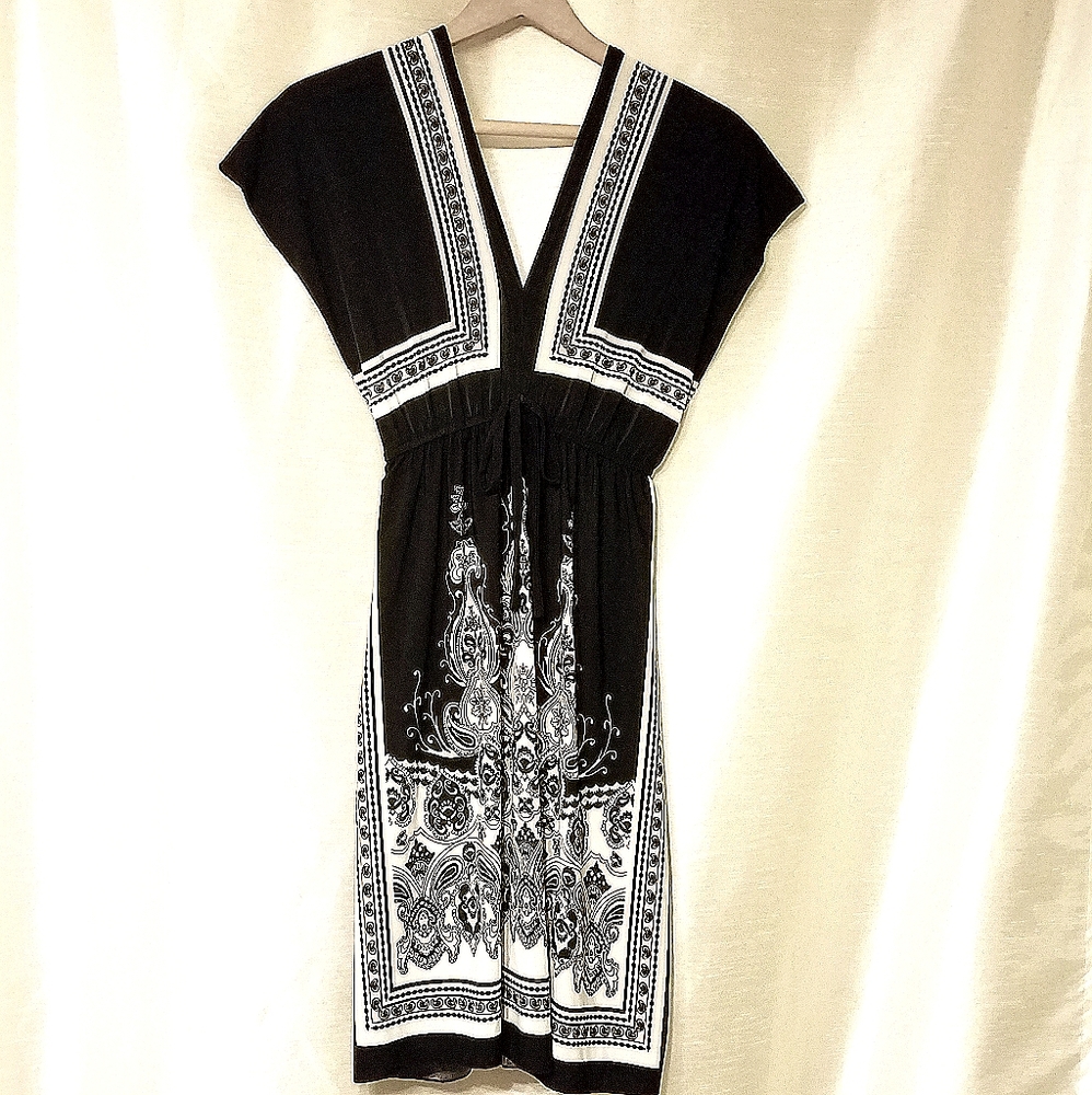 Boutique black/white cap sleeve dress